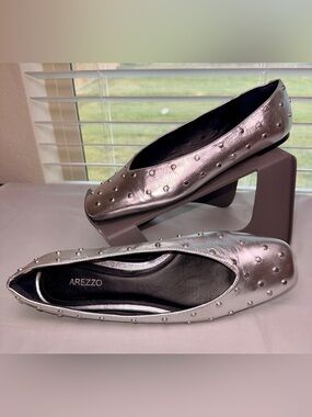Arezzo Silver Studded Leather Ballet Flats Square Toe Size 9.5B